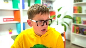 НОВЕНЬКАЯ ДОЧЬ ДИРЕКТОРА УДЕЛАЛА ЕВУ И ОДНОКЛАССНИКОВ!