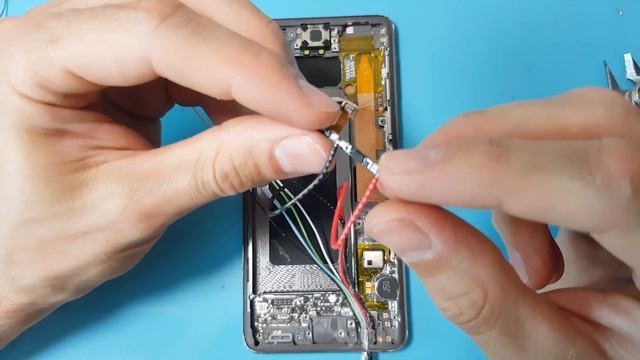 DIY Trail Camera From A Samsung Galaxy S Series Smartphone смотреть онлайн