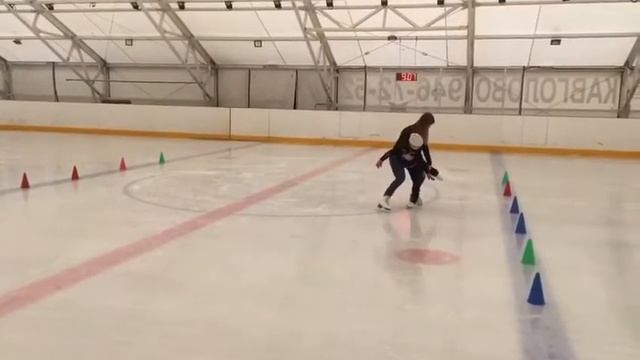 Учим выезд, фигурное катание для детей смотреть онлайн