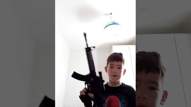 сегодня вам показывал свой набор военных который мне подарили на День рождения смотреть онлайн