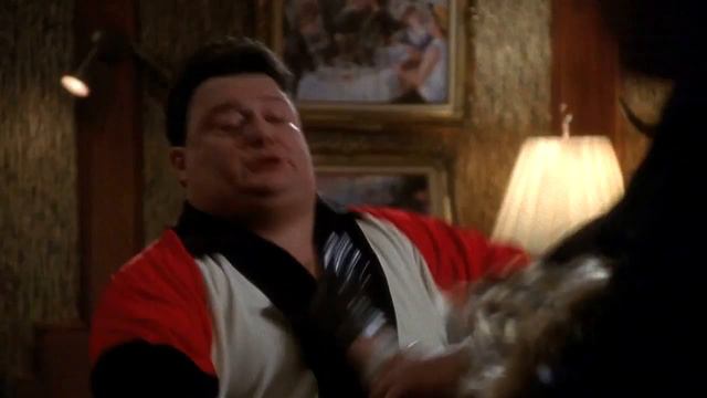 Kathleen Turner as V.I Warshawski (Excerpt) смотреть онлайн