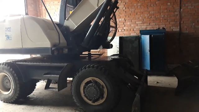 Экскаватор ЕК 14,поменял экскаватор,меняю место работы