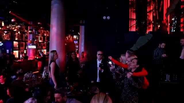 Bend Talasna duzina i Sasa Matic - Nadji novu ljubav смотреть онлайн