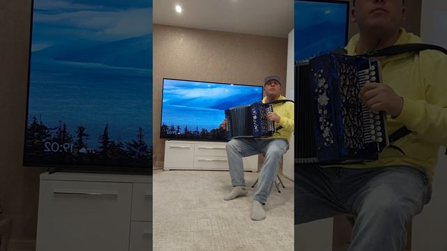 Песня "Деревенька моя" под гармонь. смотреть онлайн