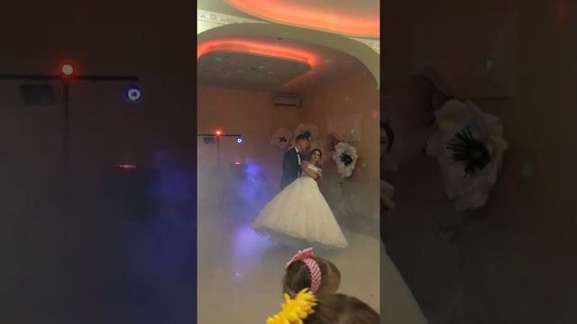 Свадебный танец Дарьи и Ивана смотреть онлайн
