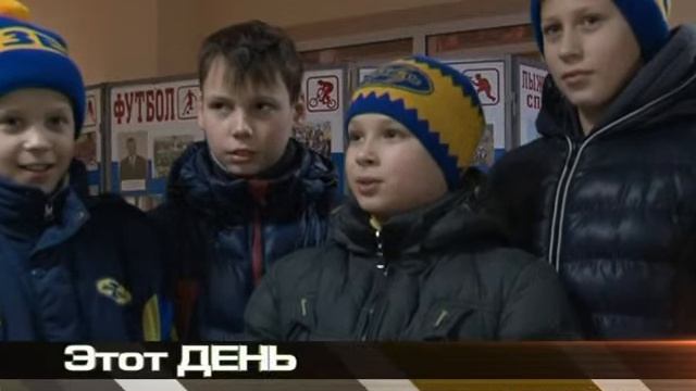 В Кузнецке стартовали соревнования по хоккею. Январь 2013 год. смотреть онлайн