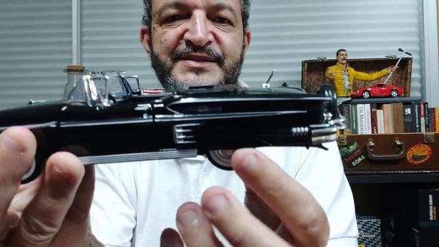 Miniatura Do Chevrolet Impala Conversível 1958