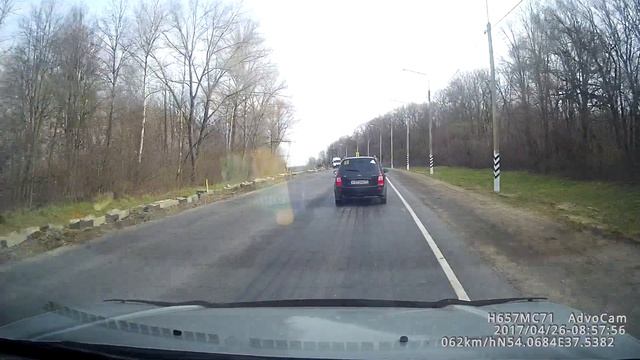 Лада 2112(?) несколько обгонов в зоне действия знака смотреть онлайн