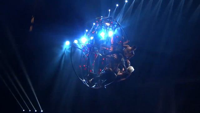 Pink - Sober Live Truth About Love Tour 2013 Sydney 02/08/13