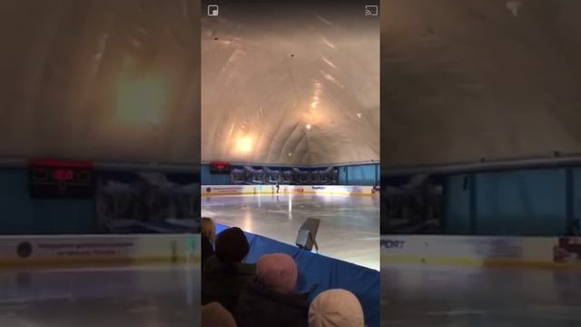 Вице-губернатор Татьяна Савинова Оренбургской области станцевала на коньках смотреть онлайн