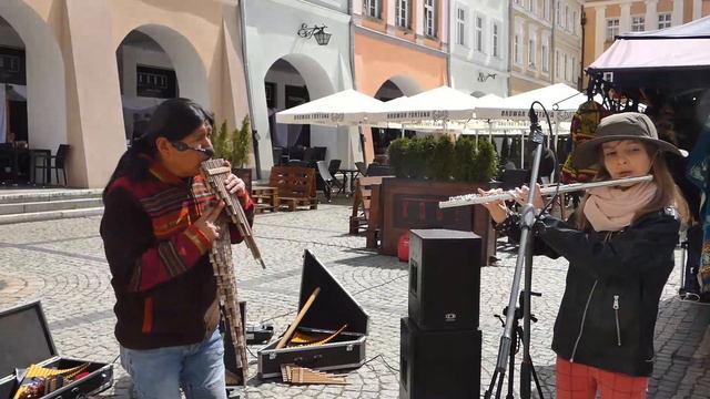 El Condor Pasa con Luis Salazar Wuauquikuna y The Cat's Flute en vivo смотреть онлайн