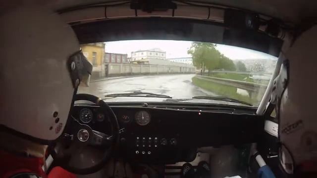Onboard Škoda 130 LR 26 Historic Vltava Rallye 2017 RZ10 смотреть онлайн