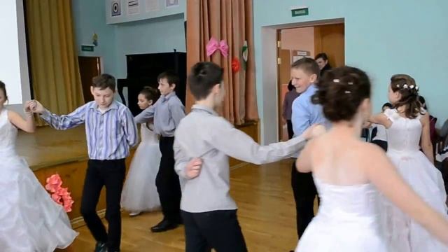 5 6 классы танец 8 Марта смотреть онлайн