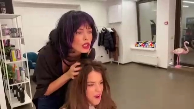 Свет, к тебе клиент! смотреть онлайн