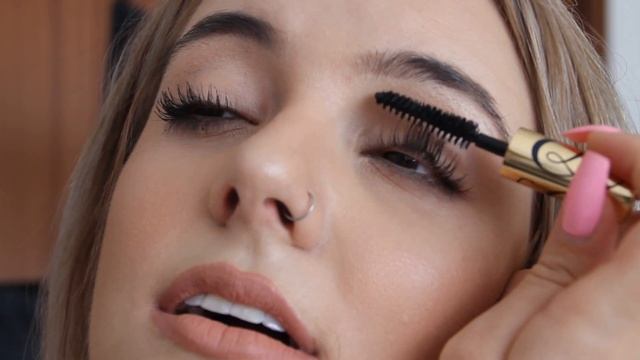 Estee Lauder Little Black Primer & Extreme Mascara duo | FIRST IMPRESSIONS смотреть онлайн