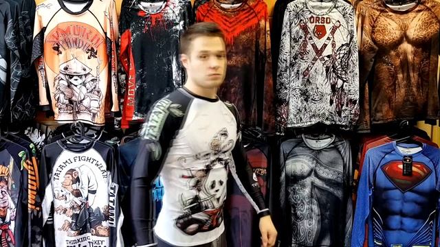 Обзор черно-белого рашгарда - TATAMI FIGHTWEAR Gentle Panda смотреть онлайн