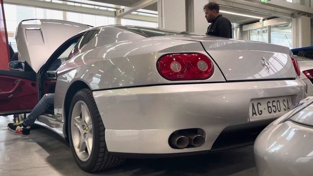 Ferrari 456 GT Soun ( cold start ) смотреть онлайн