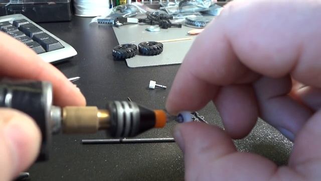 Мост на модели 43-го масштаба. Крепление шестерни на валу смотреть онлайн