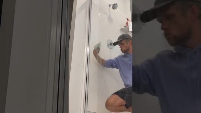 Amazon Bathroom Hacks! #amazonfinds #amazon #founditonamazon #bathroom #bathroomhacks #cleaninghack смотреть онлайн