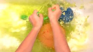 Песня семья пальчиков на русском  воздушные шарики Учим цвета Развивающее видео для детей