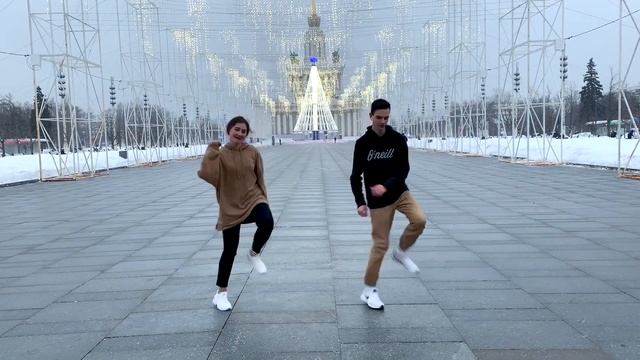 Пара танцует Шафл в Москве | Shuffle Dance & Cutting Shapes смотреть онлайн