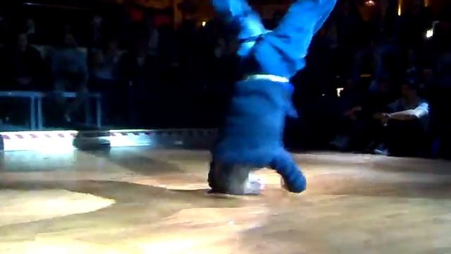 BBoy Game 2011 - Titus e Soso Vs Eddy Twister e Max смотреть онлайн