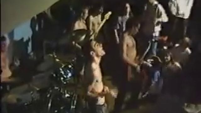 Fugazi - Waiting Room смотреть онлайн