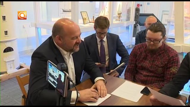 Губернатор встретился с блогерами смотреть онлайн