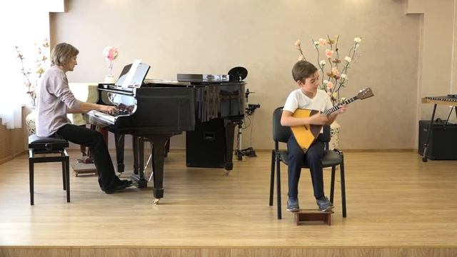 Казначеев Иван 3 класс (балалайка) смотреть онлайн