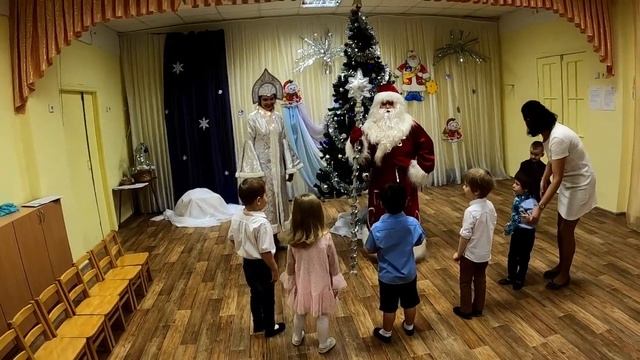 Новогодний утренник в младшей группе №1 (2020) смотреть онлайн