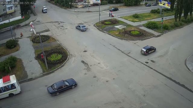 ДТП 30.06.2020 _ г.Шадринск Володарского - Свердлова смотреть онлайн