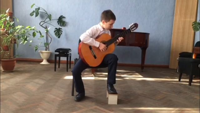 Колчанский Артём - "Я на камушке сижу" Oбр. А. Иванова-Крамского смотреть онлайн