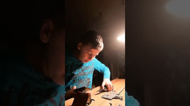 Вот это подарок на новый год брату! смотреть онлайн