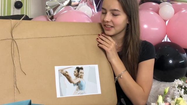 Мои ПОДАРКИ на день рождения. Мой новый телефон айфон iPhone смотреть онлайн