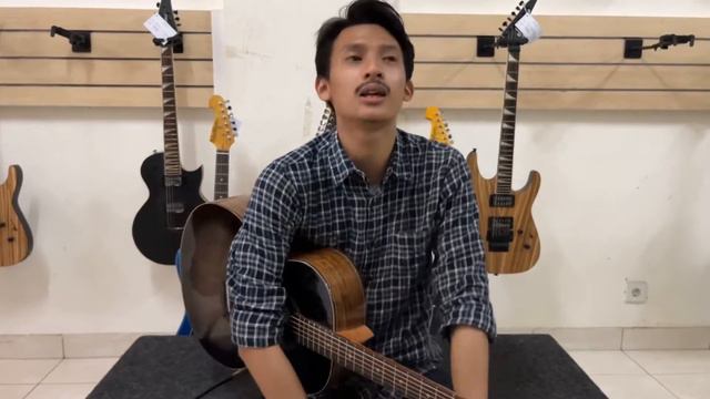 Guitar Akustik Washburn Bella Tono