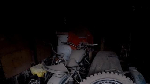 В заброшенном гараже нашёл Урал -Заброшенный мир ! смотреть онлайн