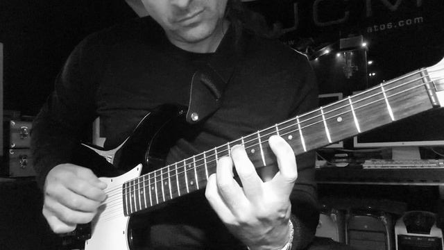 "Letters of Marque" chords (Allan Holdsworth) смотреть онлайн