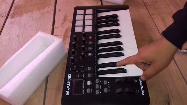 Best M-Audio Oxygen 25 Midi Keyboard For Music Composition || ( Unboxing ) смотреть онлайн