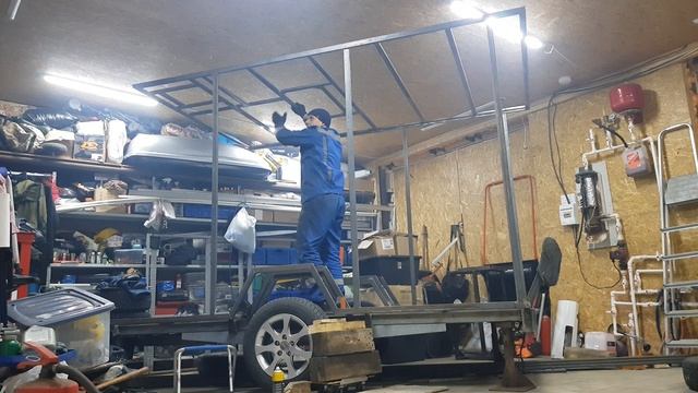 Домик на колёсах (Жилой модуль на пицеп МЗСА 817711) смотреть онлайн