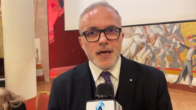 Ruffini presenta a Verona il suo libro "Uguali per Costituzione" смотреть онлайн