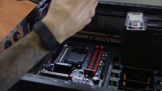 3.2GHz AMD FX-8320E Unboxing & Installation (December 2016 PC Build) смотреть онлайн