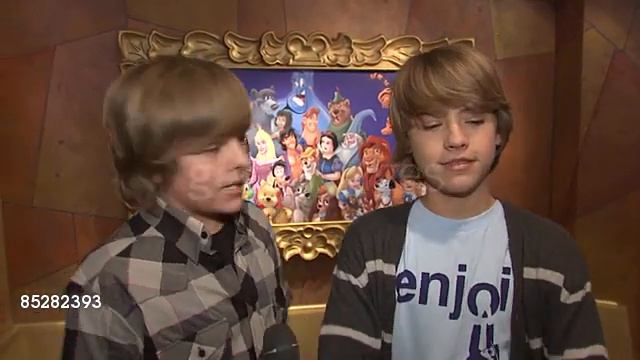 Dylan & Cole Sprouse (2009) смотреть онлайн