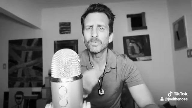 EXIT THE KING | ETAT LIBRE D'ORANGE | 1 MINUTE REVIEW! смотреть онлайн