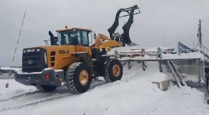 Захват для леса Exten LoG7 на фронтальный погрузчик SDLG L956FH (LGCE). Лесозахват от производителя. смотреть онлайн