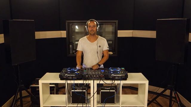 DJ LIFE Episode 1 Moevv смотреть онлайн