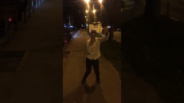 Парень отжигает смотреть онлайн