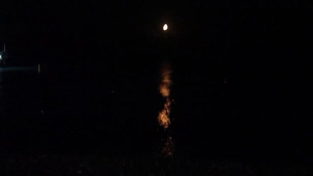 ГУЛЯЕМ ПО НАБЕРЕЖНОЙ И ПАРКУ| КУПАЮСЬ В НОЧНОМ МОРЕ😃 НАШ ОТДЫХ В ЛАЗАРЕВСКОМ 💙 смотреть онлайн