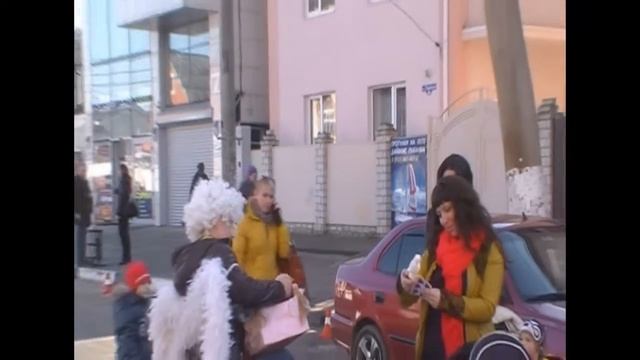 Ангел дарит подарки.День всех влюбленных. Анапа. смотреть онлайн