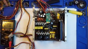 Блок питания HPC-250-102 , при включении уходит в защиту , обзор .