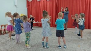 музыкальная игра -зарядка «в сказку нас ведёт дорога»